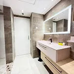 Apartamento Standing - Piscine - Vue *