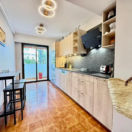 Standing - Piscine - Vue Apartment *