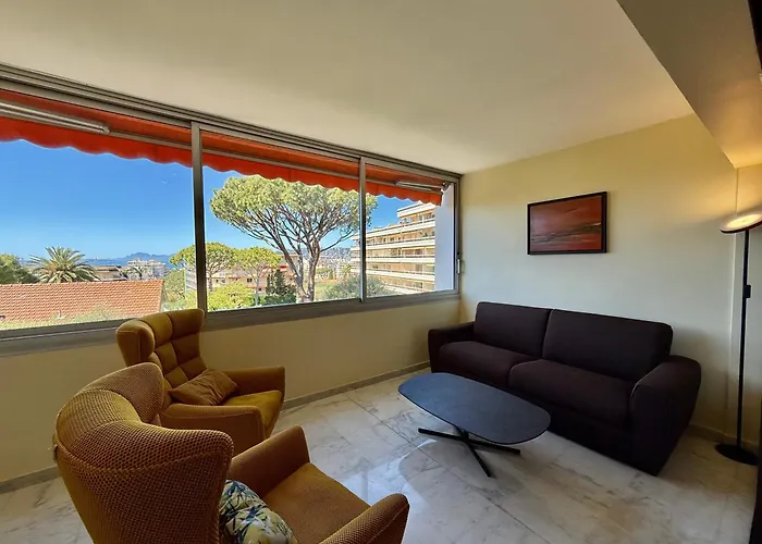Standing - Piscine - Vue * אנטיב