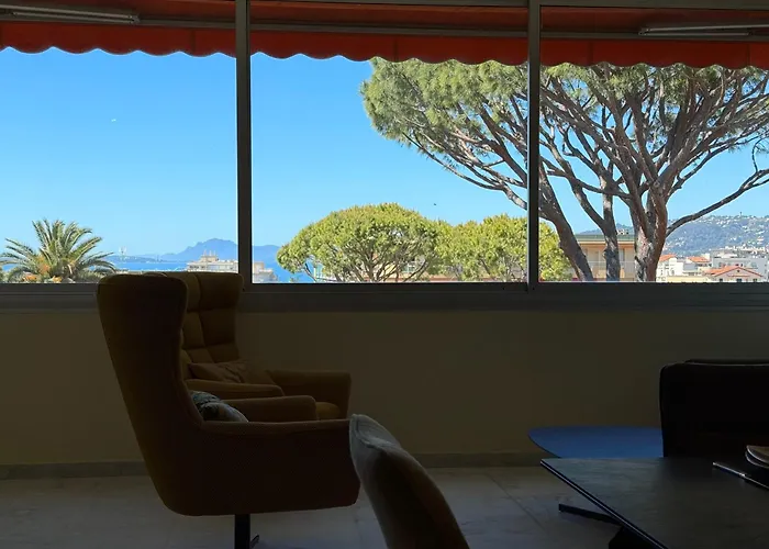 Standing - Piscine - Vue *